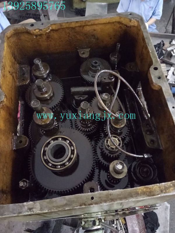 機床維修滑塊座安裝步驟